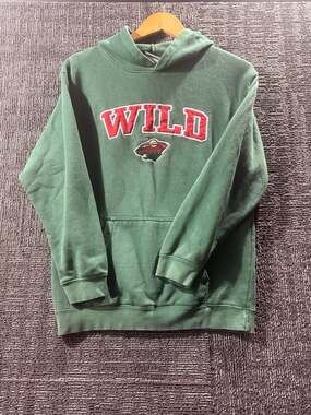 Minnesota Wild Youth Boys Large Green Pullover Hoodie Embroidered Logo